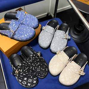 Sandalias de Jardín Antideslizantes Retro de Alta Calidad para Mujer, Pantuflas de Playa, Sandalias Tipo Chanclas para Mujer, para Uso en Exteriores - Product Image 1
