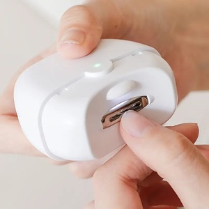 Coupe-ongles électrique automatique Coupe-ongles portable Meuleuse Ciseaux à ongles électriques à usage domestique Outil de toilettage avec lumière - Product Image 1
