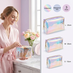 กระเป๋าเครื่องสำอางโฮโลแกรม TPU ขนาด 16x11x6.8 ซม. สีรุ้งใส รูปทรงเปลือกหอย ก้นกว้าง ซิปโลหะ กันน้ำ สำหรับเดินทาง - Product Image 1