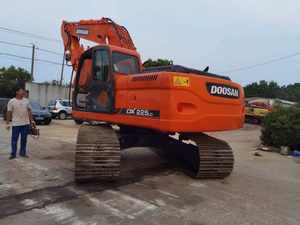Vente chaude d'excavatrice DOOSAN DX225 d'occasion pelle sur chenilles 22.5 tonnes machinerie lourde fabriquée en Corée - Product Image 2