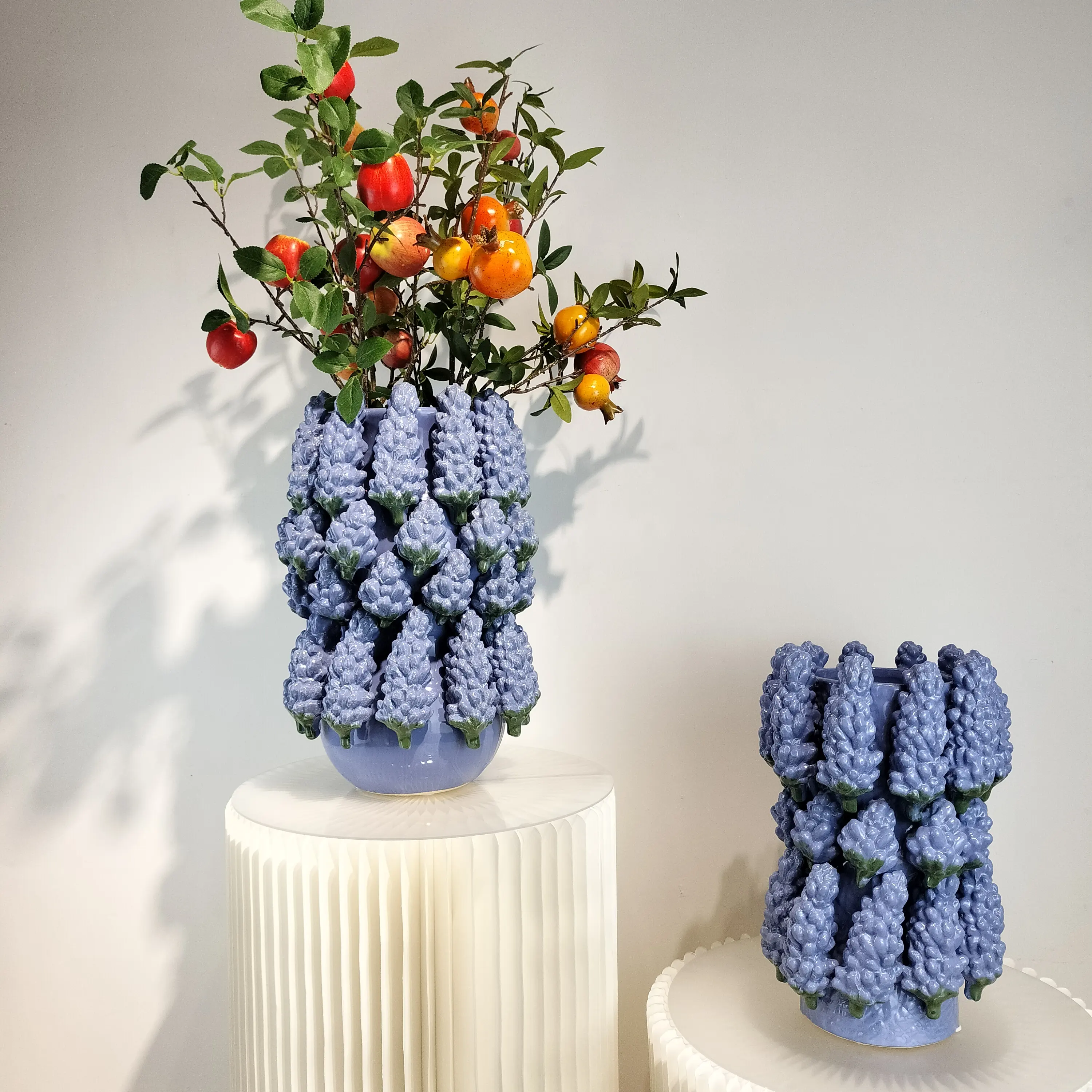 高級家庭用ヨーロッパスタイル手作りセラミック装飾ブドウ花瓶中国工場製造シンプルスタイル