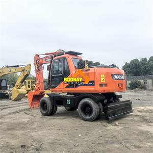 Excavatrice sur pneus Doosan DH140W-7 d'occasion avec godemichet et pneus en bon état à vendre - Product Image 4