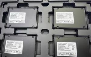 HORNG SHING Solid state drive Used MZWLR15THBLA-00AG8 PM1733a U.2 15.36T <b>SATA</b> 6Gbps <b>SSD</b> - Product Image 2