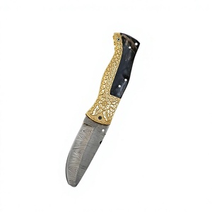 Cuchillo de bolsillo hecho a mano de acero de Damasco con mango de cuerno de búfalo grabado en latón, 12 pulgadas de longitud total, 1 año de garantía - Product Image 1