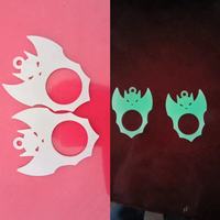 Vente en gros jouet anti-anxiété personnalisé la clé en main étincelle fidget ninja karambit porte-clés porte-clés porte-clés spinner