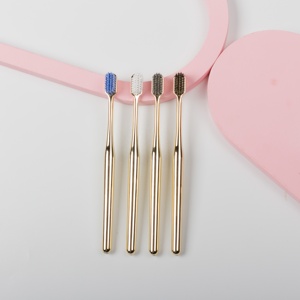Nuovi Prodotti in Vendita: <span class=keywords><strong>Spazzolino</strong></span> da Denti Professionale per Adulti con Manico Dorato e Setole Morbide in PP per Uso Domestico - Product Image 2