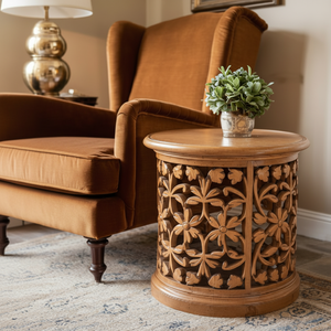 Mesa auxiliar redonda vintage con base de tambor de madera floral tallada intrincada, muebles de acento único, a precio al por mayor - Product Image 1
