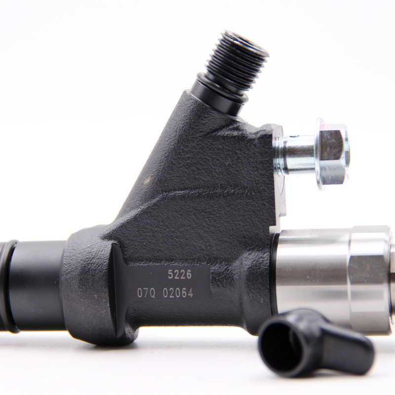 injector nozzle 095000-5995 23670-E0310 23670-E0311 for HINO J05D UD TRUCK common rail fuel injector 095000-5990 23670-E0310