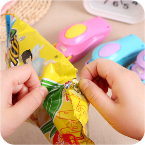 เครื่องซีลถุงพลาสติกขนาดเล็กแบบพกพา, เครื่องซีลความร้อนแบบใช้มือขนาดเล็กในครัวเรือน, เครื่องซีลพลาสติก, เครื่องซีล - Product Image 1