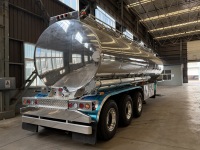 Semi-remorque citerne à huile en acier inoxydable 3 essieux, remorque citerne sanitaire 35 CBM pour le transport d'huile végétale et d'huile de palme
