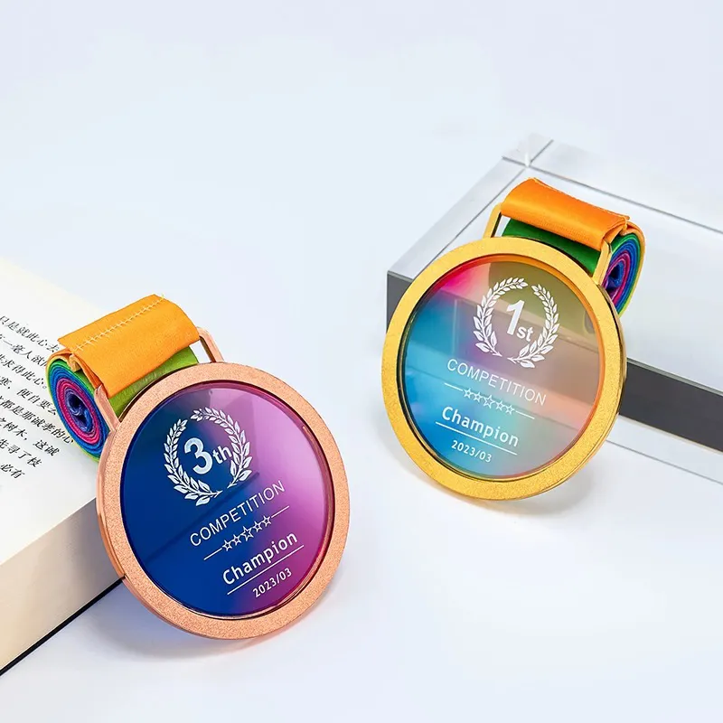 Medalha de metal redonda de vidro personalizada para crianças, medalha de cristal para maratona esportiva, 1a, 2a e 3a medalhas, novidade em lembrancinhas