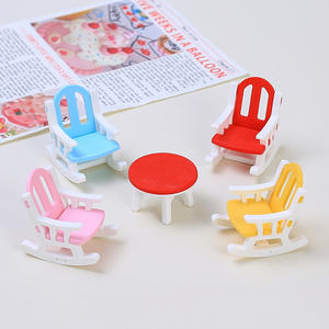 Оптовый набор миниатюрной мебели из смолы: высококачественный стол и стулья для кукольного домика - Product Image 2