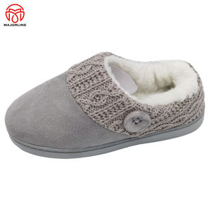 รองเท้าแตะส้นเตี้ยขนฟูสำหรับผู้หญิงรองเท้าโลฟเฟอร์สำหรับใส่ในบ้านและนอกบ้าน - Product Image 1