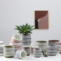 Pots de fleurs en béton de ciment personnalisé en gros écologique jardin intérieur extérieur petit pot avec trou de drainage durable