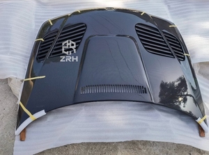 Cubierta delantera del capó del motor del capó del estilo <span class=keywords><strong>GTR</strong></span> de la fibra de carbono <span class=keywords><strong>E46</strong></span> <span class=keywords><strong>M3</strong></span> para la parrilla delantera del cupé de la serie 3 DE <span class=keywords><strong>BMW</strong></span> <span class=keywords><strong>E46</strong></span> - Product Image 5