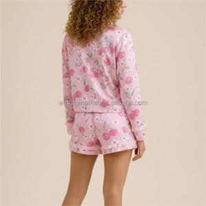 Pigiama da donna con stampa ciliegie rosa e margherite, set con top a maniche lunghe abbottonato e pantaloncini con orlo a balze, loungewear estivo - Product Image 6