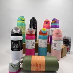 <span class=keywords><strong>Botella</strong></span> de agua deportiva de doble bebida con asa y taza desplegable, de acero inoxidable 304 aislada, para viajes internacionales, para frutas y bebidas. - Product Image 3