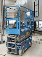 Elektrische Selbstfahrende Scherenhebebühne Personenaufzug 200-2000KG Tragfähigkeit 3-20M Hubhöhe für Bau und Lager