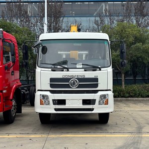 Camion grue télescopique Dongfeng 4x2 8 tonnes, grue hydraulique 8t pour camion, à vendre - Product Image 6