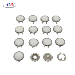 Bottone a Pressione in Metallo con Perla Lunga 10mm Tendenza 2026 per Tutine da Gattonamento - Product Image 2