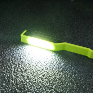 Cao su lớp phủ <span class=keywords><strong>COB</strong></span> <span class=keywords><strong>LED</strong></span> 150 lumens bút từ đèn pin làm việc ánh sáng với clip - Product Image 6