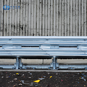 מעקה בטיחות לכבישים מסוג W מגולוון חם לפי תקן אירופאי EN1317 עם מרווח קופסא ועמוד C - Product Image 3