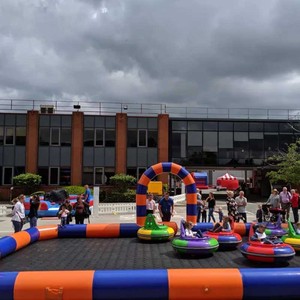 <span class=keywords><strong>Alquiler</strong></span> de Autos Inflables con Parachoques - <span class=keywords><strong>Alquiler</strong></span> para Eventos Escolares y Familiares al Aire Libre con Pista de PVC - Product Image 2