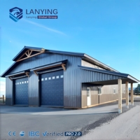 Entrepôt préfabriqué en structure acier sur mesure, atelier avec revêtement en panneaux PU, certifié ISO CE, charpente en acier préfabriquée