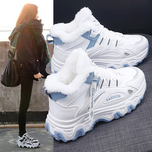 Baskets de Sport Montantes en Peluche pour Femmes 2025, Chaussures Tendance Décontractées pour <span class=keywords><strong>la</strong></span> Marche et <span class=keywords><strong>la</strong></span> Course, Baskets Chaudes en Coton d'Automne pour Étudiantes et Dames - Product Image 1