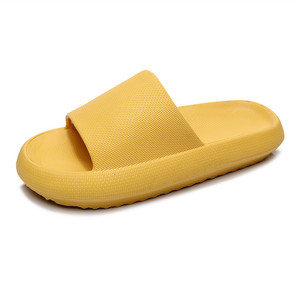 Sandalias de mujer EACH para baño, antideslizantes, de moda, con suela suave de EVA, pantuflas de interior TX-01 - Product Image 4