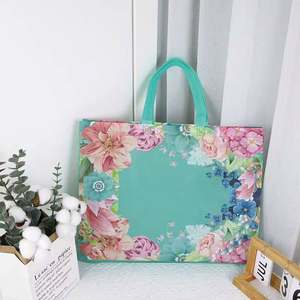 Sacs de courses en tissu non tissé avec logo personnalisé, sacs cadeaux pour les fêtes, sacs d'épicerie - Product Image 2