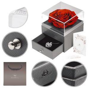 Portagioie in acrilico quadrato regalo di <span class=keywords><strong>San</strong></span> <span class=keywords><strong>Valentino</strong></span> caldo 2025 con rose eterne conservate perfette <span class=keywords><strong>per</strong></span> <span class=keywords><strong>lei</strong></span> - Product Image 5