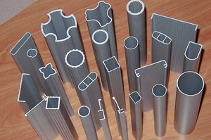 Máquina cortadora de aluminio L455, interruptor de pie de varias aplicaciones, ajuste de corte de perfiles de aluminio - Product Image 5