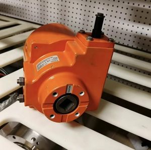 Aktuator Lrb24 mit 3-Wege-B323 und <span class=keywords><strong>Uponor</strong></span>-Steuerung A9063020 Brandneu Original Spot Plc - Product Image 1