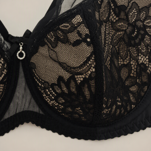 Soutien-gorge demi-couvrant en satin et dentelle pour femme, bretelles réglables, détail boucle or rose - Product Image 4