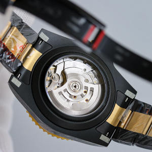 El Obra Maestra de Pinnacle, Presentada de Forma Deslumbrante. Una combinación perfecta de encanto clásico y estética moderna. Reloj Mecánico - Product Image 5