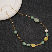 Collier ras du cou en acier inoxydable émaillé avec perles d'eau douce et aventurine verte mélangée en forme de cœur pour boutiques romantiques, vente en gros OEM