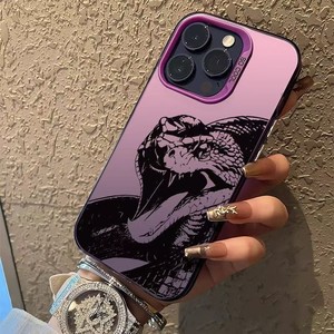Custodia per telefono di lusso nera effetto serpente OEM di fabbrica per <span class=keywords><strong>iPhone</strong></span> 17 16 15 14 13 <span class=keywords><strong>12</strong></span> 11 Pro XR XS 7 8 Plus <span class=keywords><strong>MINI</strong></span> Y2K, cover posteriore opaca anti-caduta - Product Image 2