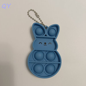 Porte-clés Lapin de Dessin Animé QY en Silicone, Jouet Anti-Stress Coloré pour Pâques, Pendentif Chaîne Accessoire - Product Image 5