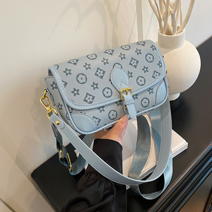 Fashionable Luxury Women's Handbag PU Leather Crossbody <b>Bag</b> Messenger <b>Bag</b> Chain <b>Tote</b> Shoulder <b>Bag</b> - Product Image 4