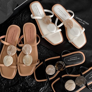 <span class=keywords><strong>Sandalias</strong></span> de cuero bohemias vintage WETKISS OEM para mujer, <span class=keywords><strong>sandalias</strong></span> planas con tiras para verano y playa, <span class=keywords><strong>sandalias</strong></span> planas boho con piedra ámbar elegante. - Product Image 3