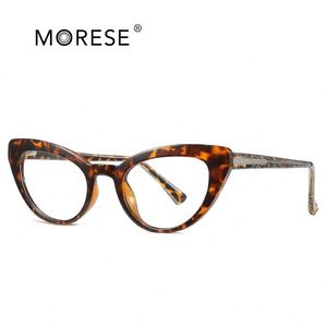 Gafas Ópticas de Moda para Mujer XINLI2012, Montura de Gafas TR90 en Estilos Azul, Negro, Transparente y Rosa - Product Image 3