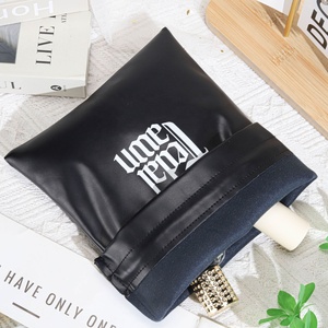 Bolsa de Cuero PU Negra con Cordón y Logotipo Personalizado para Cámara, Bolsa Impermeable de Cuero para Regalo, Estuche para Banco de Energía - Product Image 5