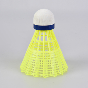 Vente chaude compétition professionnelle entraînement Durable <span class=keywords><strong>badminton</strong></span> balle loisirs extérieur plastique nylon jaune <span class=keywords><strong>badminton</strong></span> 6 pièces pack - Product Image 3