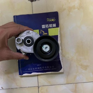 เครื่องปรับความตึงสายพานเครื่องยนต์21500159 EC350D 21500159 VOE21500159สำหรับรถขุด - Product Image 1