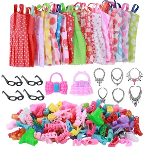 Wholesale 32 sets of girls doll suits shoes change toys Pink dress doll accessories