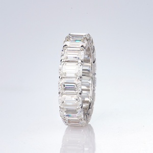 Anillo de Eternidad de Plata de Ley 925 con Moissanita VVS en Forma de Esmeralda, Anillos de Eternidad Completos para Hombre - Product Image 2