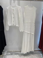 Nouvelle Collection Automne 2026 : Ensemble Deux Pièces Tricoté pour Femme – Cardigan à Col Rond et Manches Longues avec Robe Décontractée Sans Manches