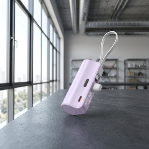 AD4012 พาวเวอร์แบงค์แบบแคปซูลทนทาน สาย TPE ในตัว ชาร์จเร็ว 22.5W ความจุ 5000mAh พร้อมสายคล้องคอสำหรับใช้งานประจำวัน - Product Image 2