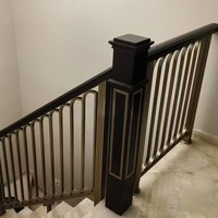 Rampe de balustrade moderne en alliage d'aluminium pour intérieur, finition thermolaquée (résistante à l'eau, installation facile, villas)